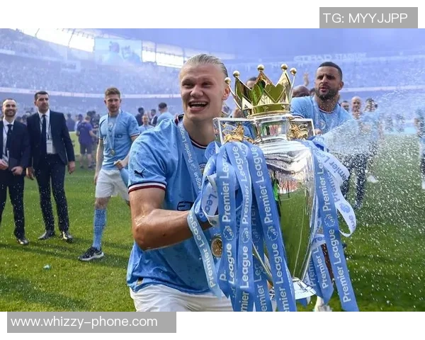 哈兰德球服热销背后的故事与足球明星的魅力解析